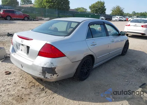 2006 Honda Accord 2.4 Ex из США, поврежденный, VIN 1HGCM55706A003795